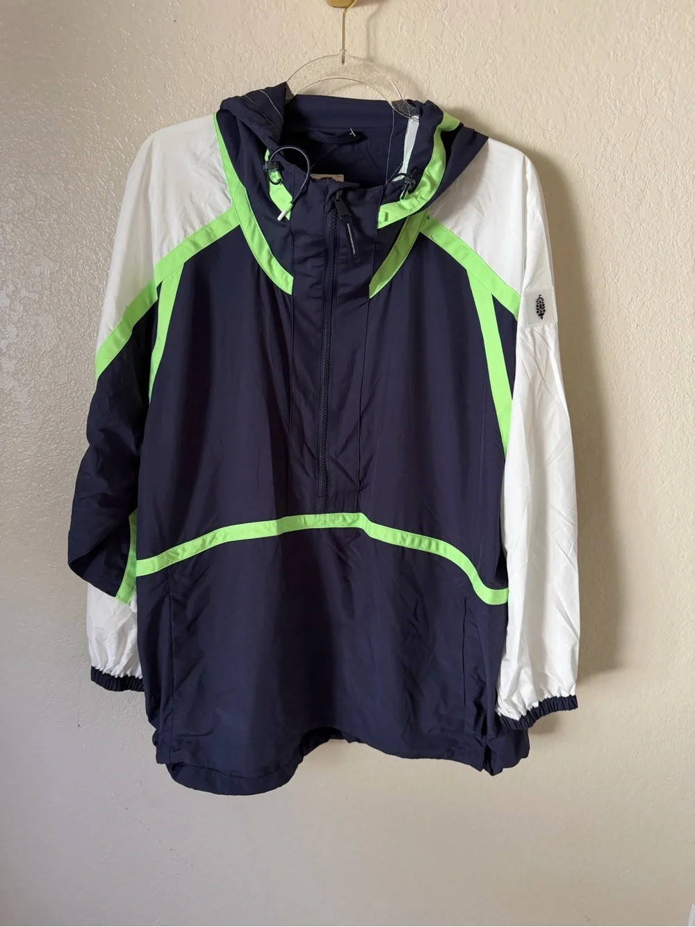 Free people FP movement like the wind logo jacket